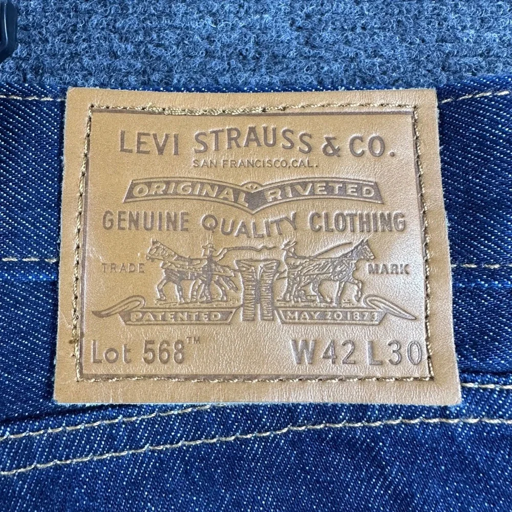 Levi's 568 Jeans Mens 42x30 Loose Straight Leg Denim 100% Cotton NWT